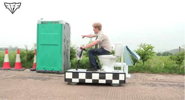 England, Motor, VideoExtra, Toalett